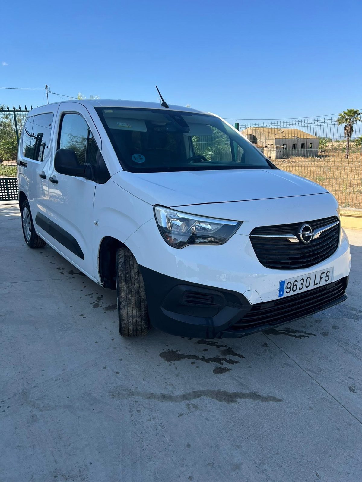Furgoneta Opel Combo de ocasión revisada en venta en Cotes Cars, Lorca